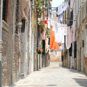Veneziacentopercento Guest house
