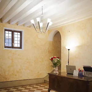 Porta Orientalis Aparthotel